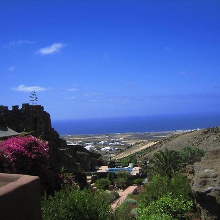 Castillo Lanzarote Villa Sophie - Luxury Villa -Sleep In A Volcanic Cave With Heated Pool Tías Exterior foto