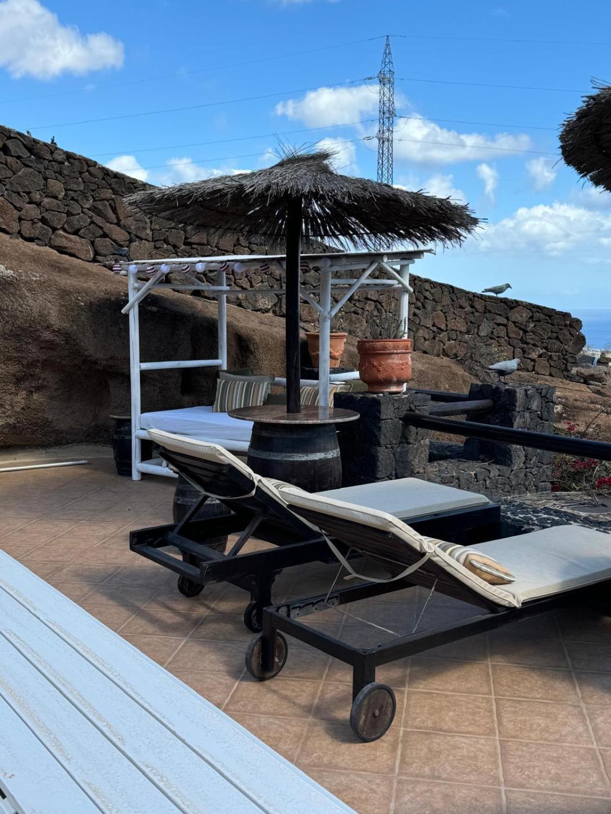 Castillo Lanzarote Villa Sophie - Luxury Villa -Sleep In A Volcanic Cave With Heated Pool Tías Exterior foto