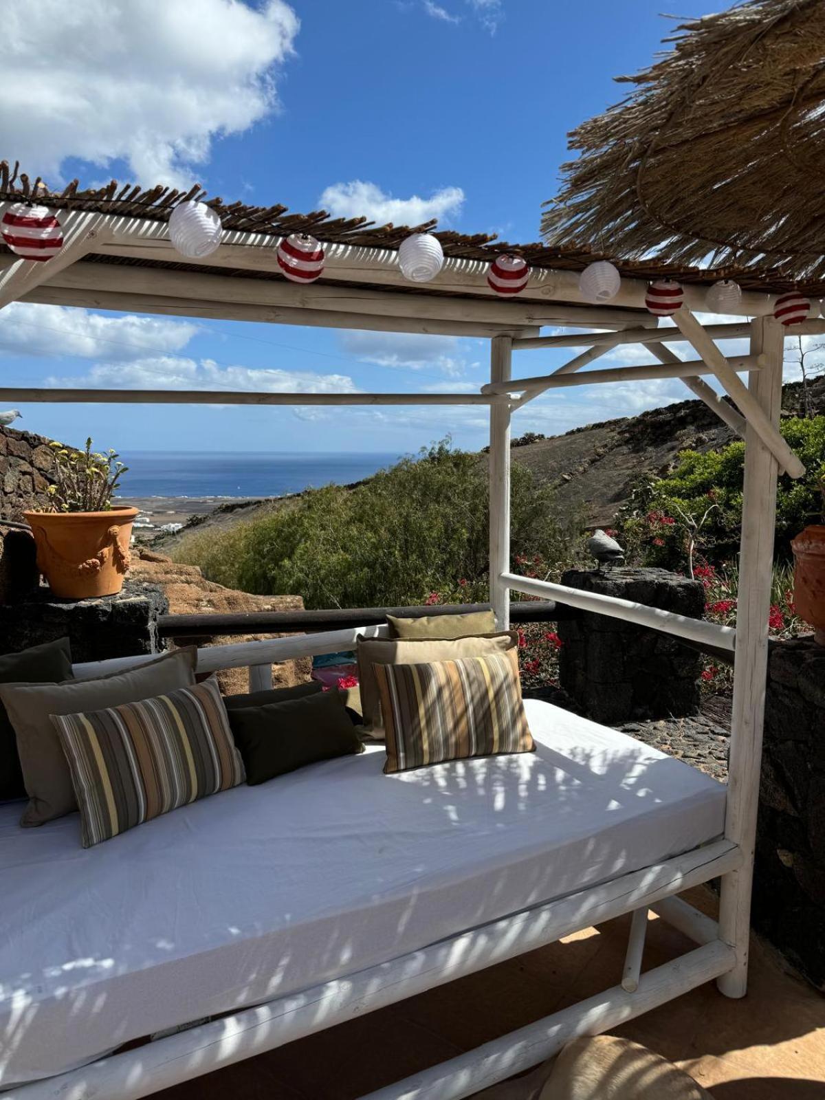 Castillo Lanzarote Villa Sophie - Luxury Villa -Sleep In A Volcanic Cave With Heated Pool Tías Exterior foto