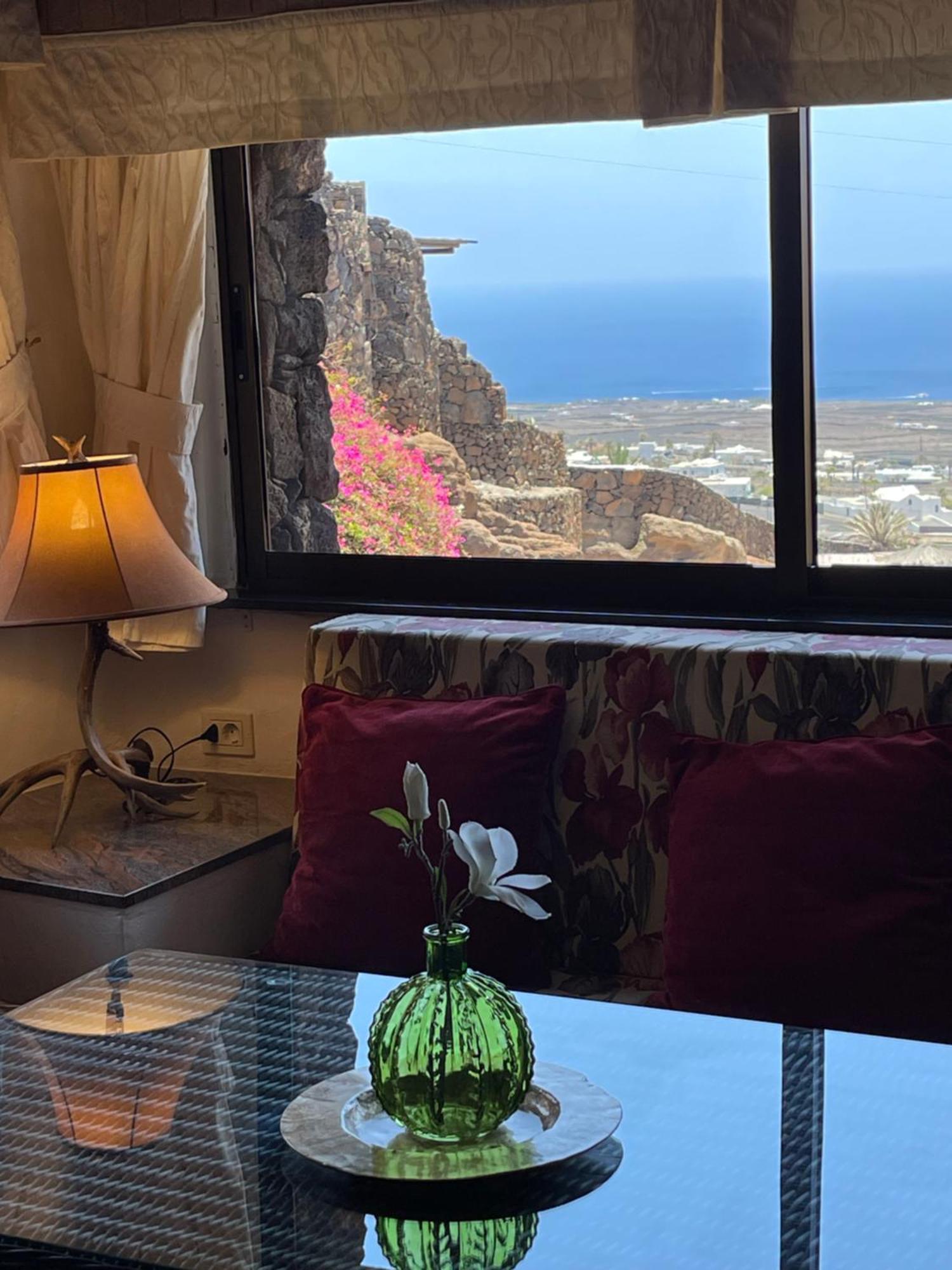 Castillo Lanzarote Villa Sophie - Luxury Villa -Sleep In A Volcanic Cave With Heated Pool Tías Exterior foto