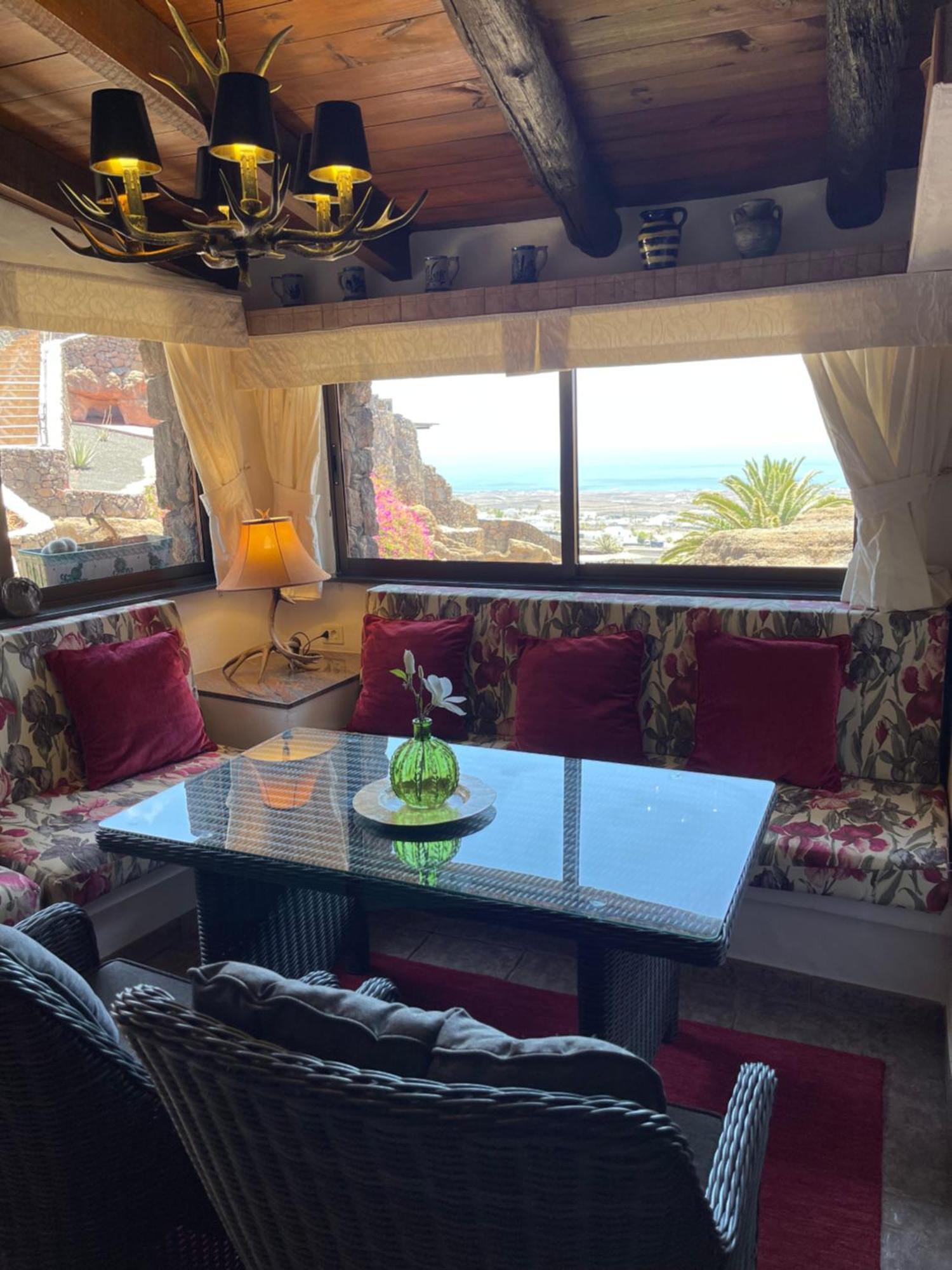Castillo Lanzarote Villa Sophie - Luxury Villa -Sleep In A Volcanic Cave With Heated Pool Tías Exterior foto
