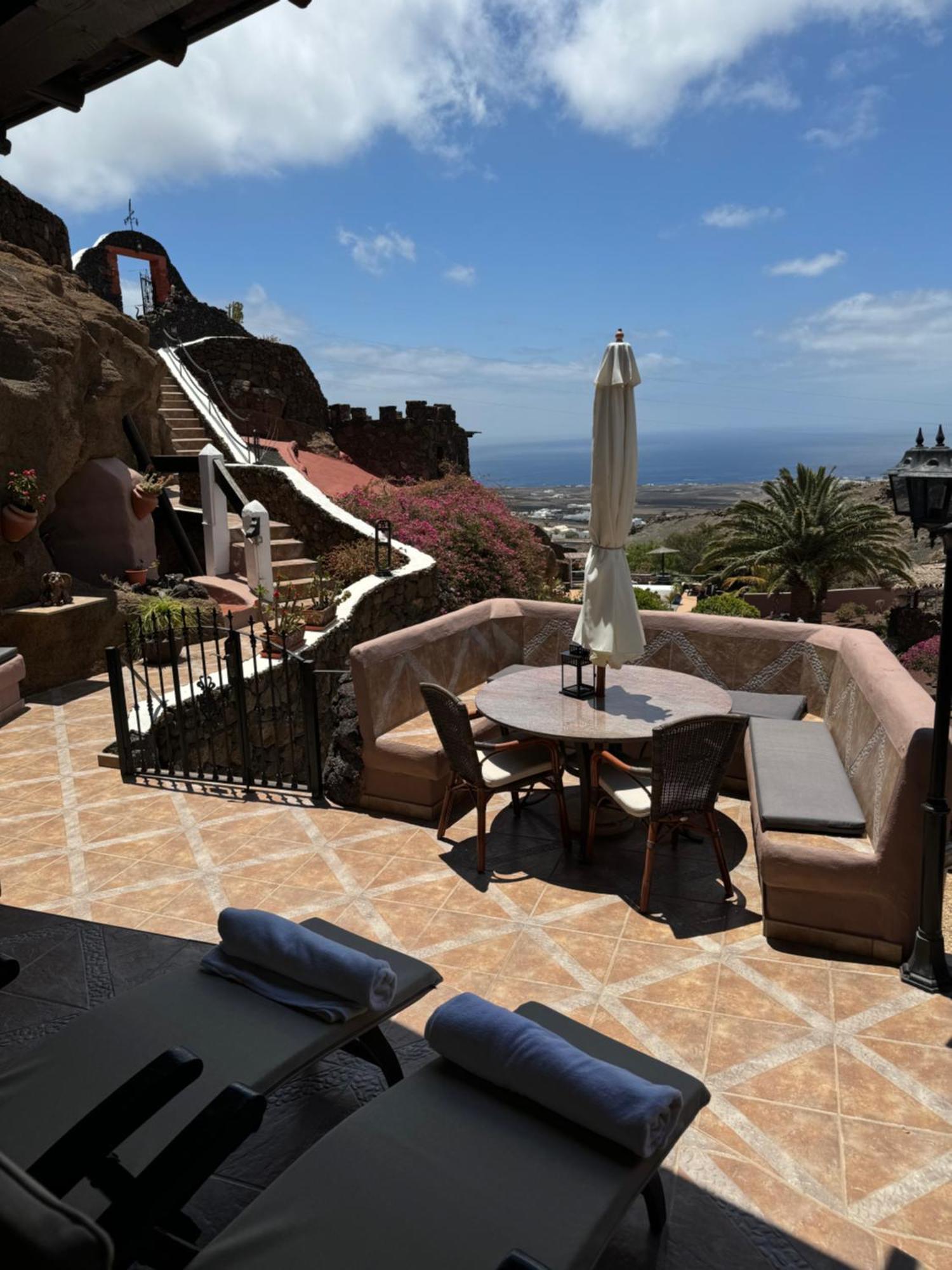 Castillo Lanzarote Villa Sophie - Luxury Villa -Sleep In A Volcanic Cave With Heated Pool Tías Exterior foto