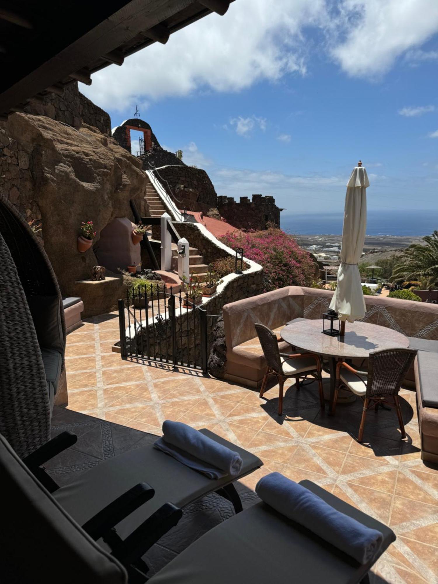 Castillo Lanzarote Villa Sophie - Luxury Villa -Sleep In A Volcanic Cave With Heated Pool Tías Exterior foto