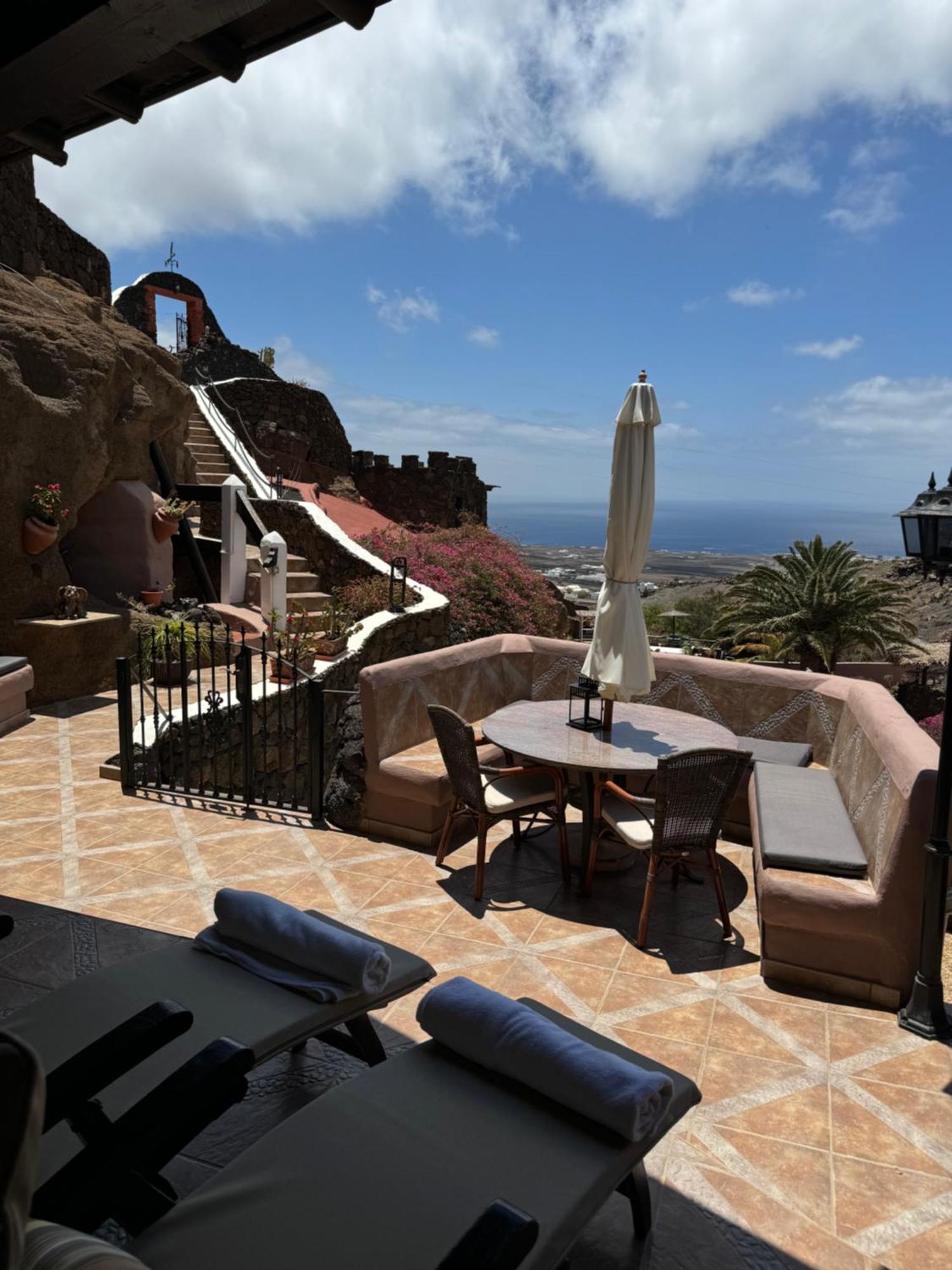 Castillo Lanzarote Villa Sophie - Luxury Villa -Sleep In A Volcanic Cave With Heated Pool Tías Exterior foto